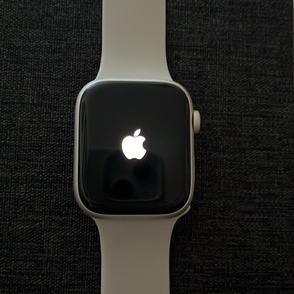 Apple Watch - Picture 3 of 3
